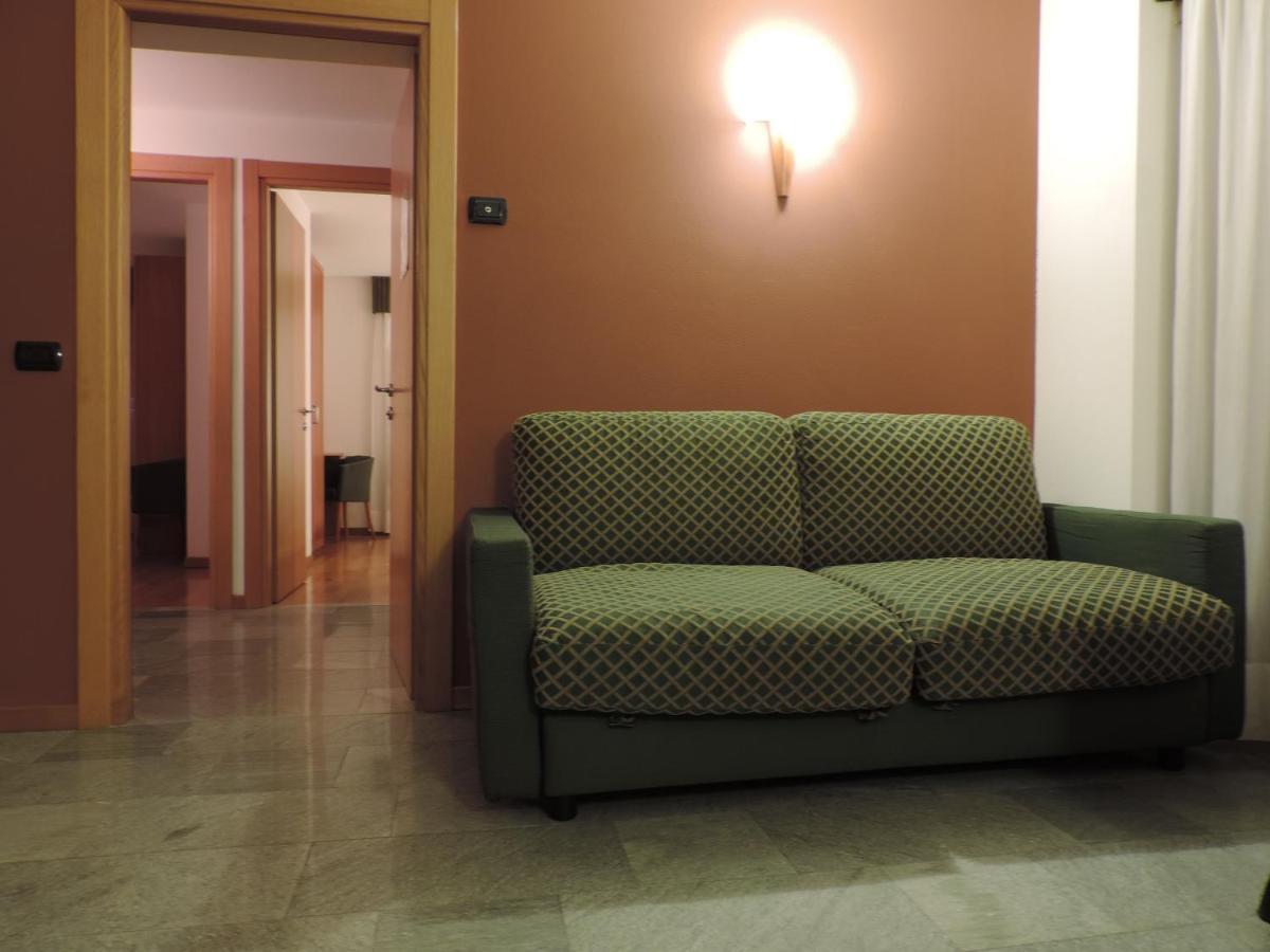 Residence Pizzo Scalino Chiesa in Valmalenco Bagian luar foto