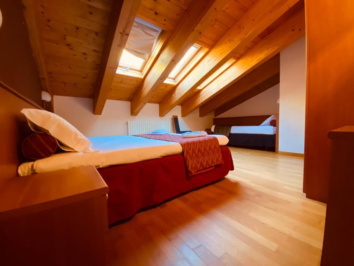 Residence Pizzo Scalino Chiesa in Valmalenco Bagian luar foto