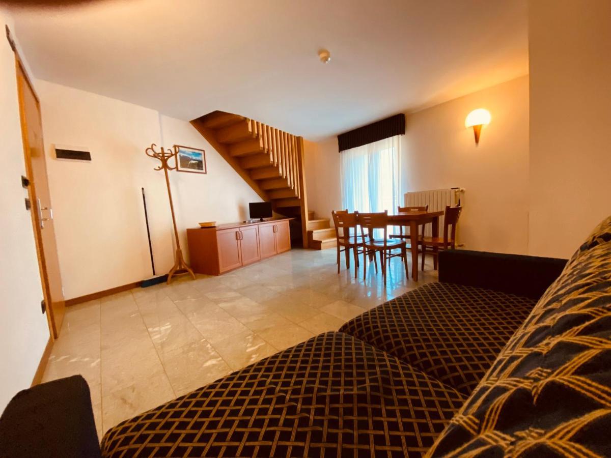 Residence Pizzo Scalino Chiesa in Valmalenco Bagian luar foto