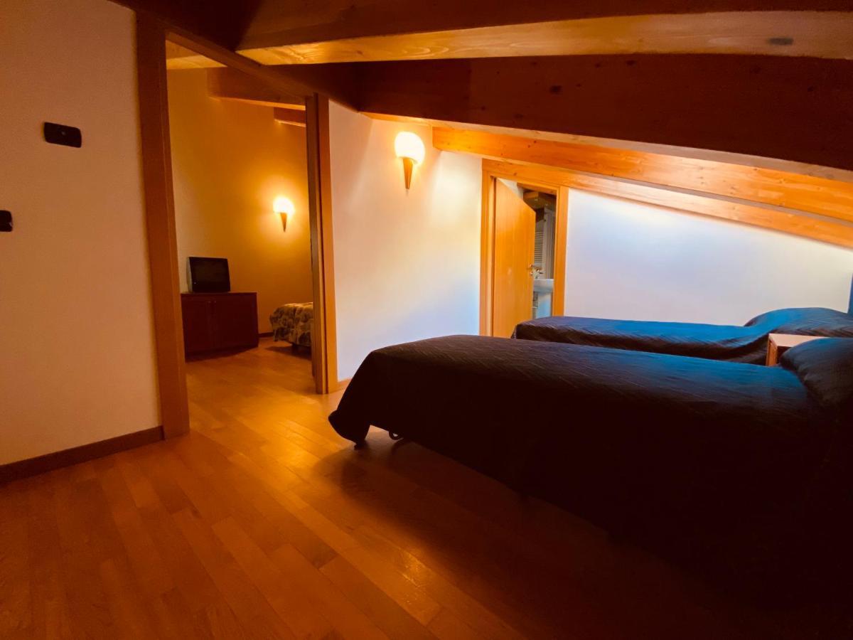 Residence Pizzo Scalino Chiesa in Valmalenco Bagian luar foto