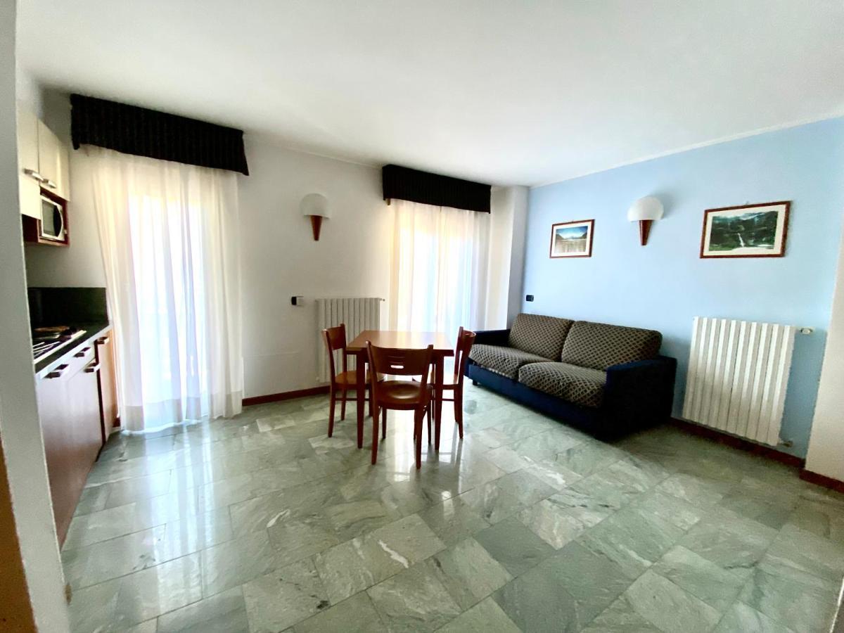 Residence Pizzo Scalino Chiesa in Valmalenco Bagian luar foto